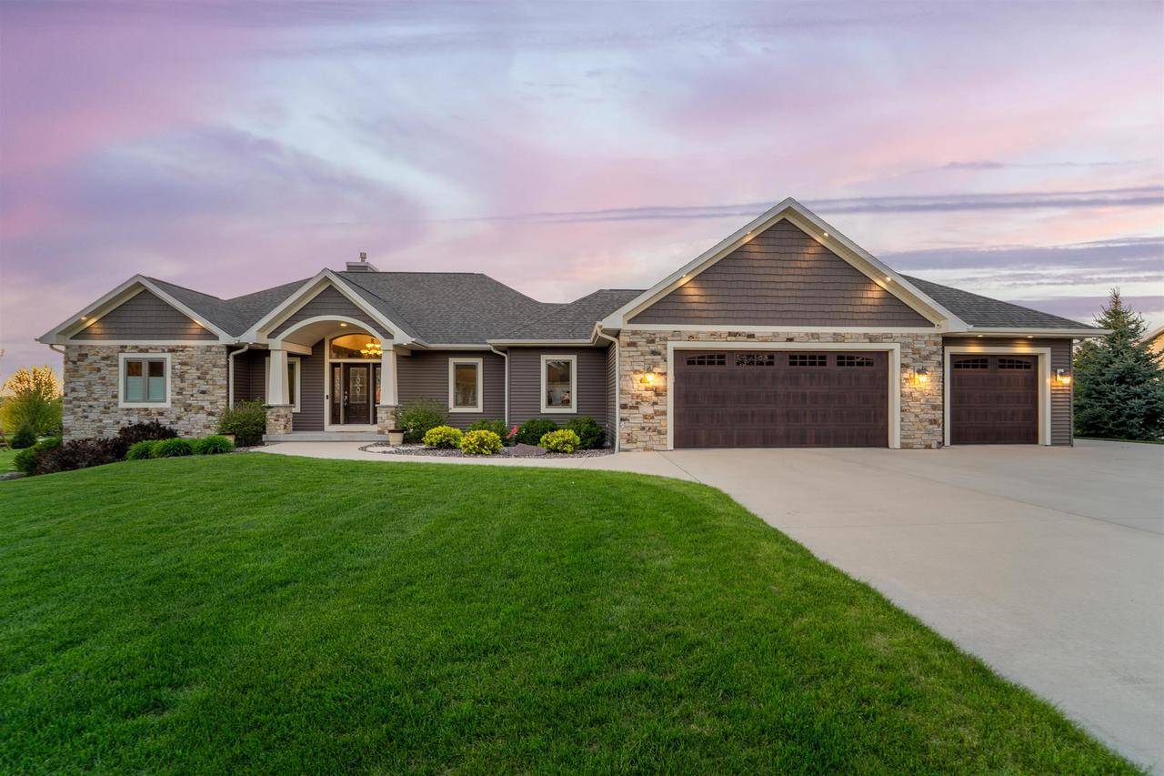 Fond Du Lac, WI 54937,N8401 SUNSET DRIVE