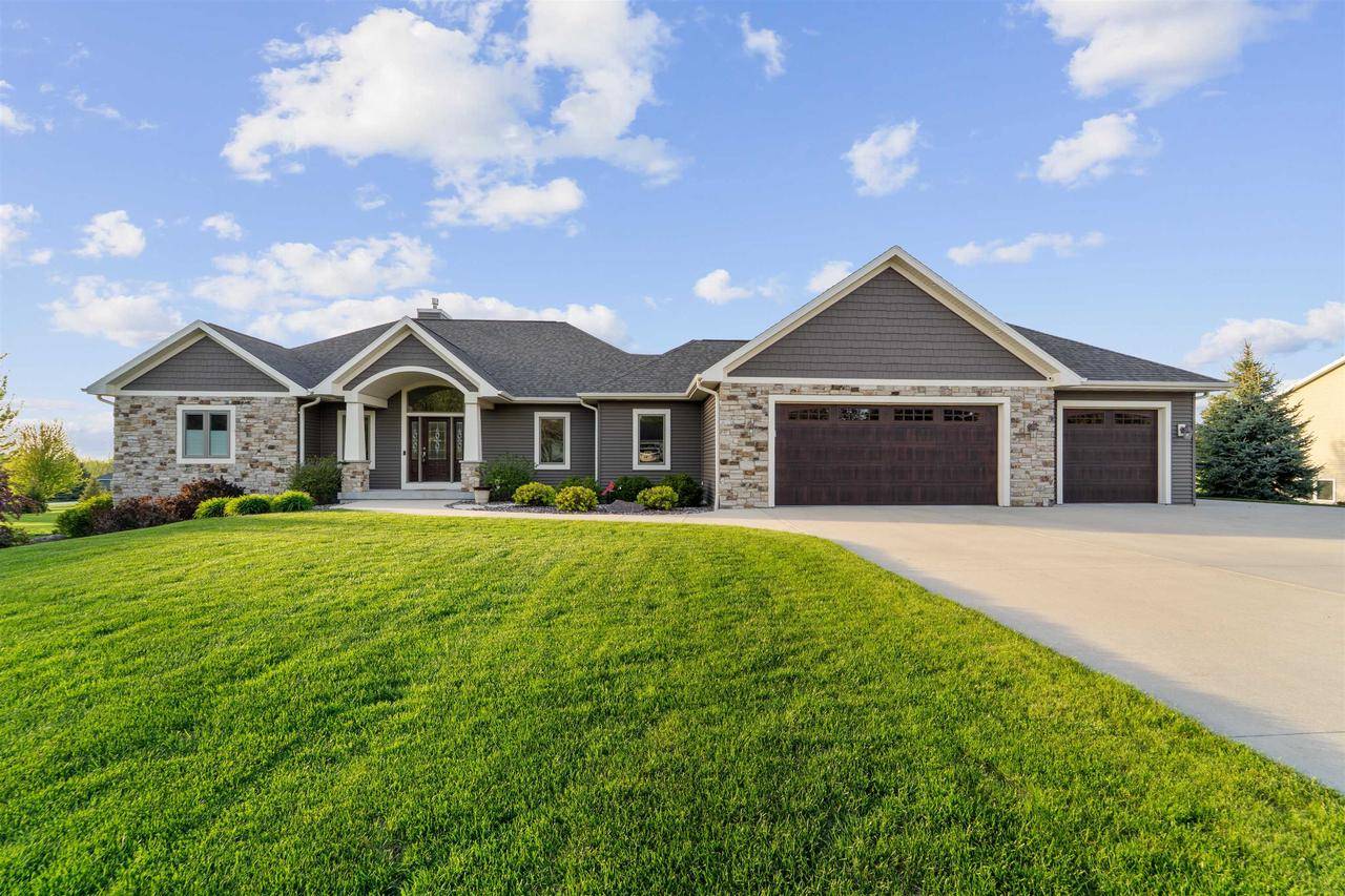 Fond Du Lac, WI 54937,N8401 SUNSET DRIVE