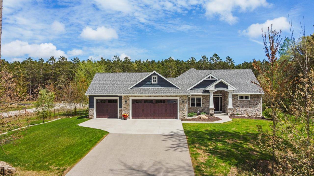 Little Suamico, WI 54171,668 WHITE PINE COURT