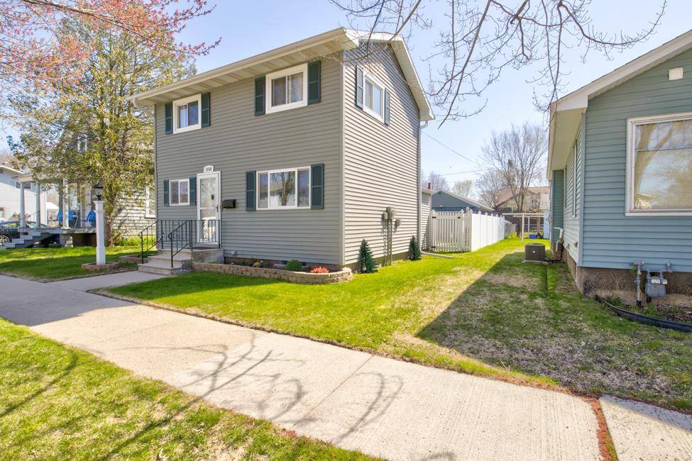 Marinette, WI 54143,1656 ARMSTRONG STREET