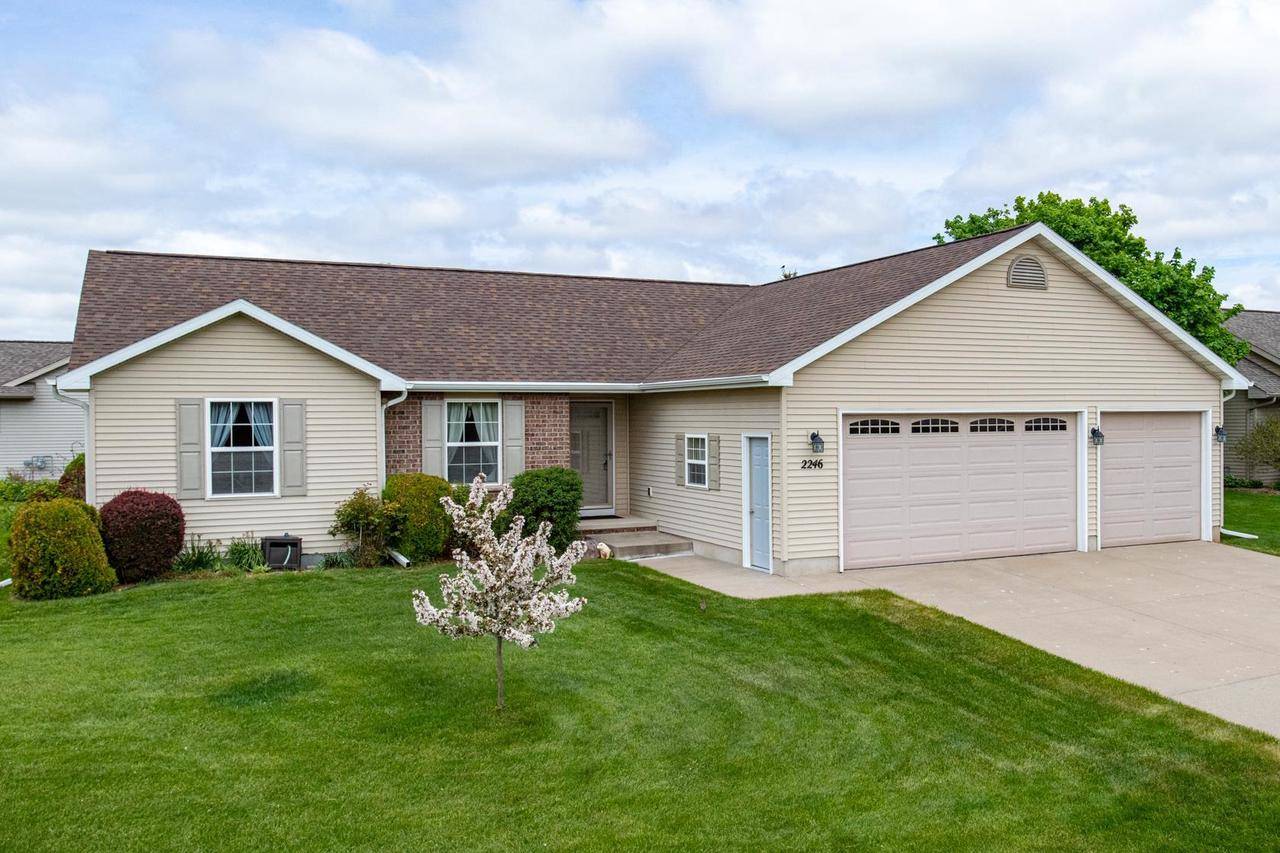 Kaukauna, WI 54130,2246 HEARTHSTONE DRIVE