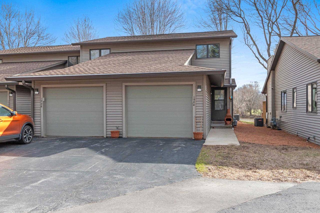 Green Bay, WI 54302,1584 AMY STREET