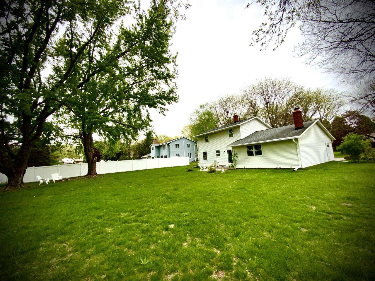 Green Bay, WI 54302,468 STELLA VISTA DRIVE