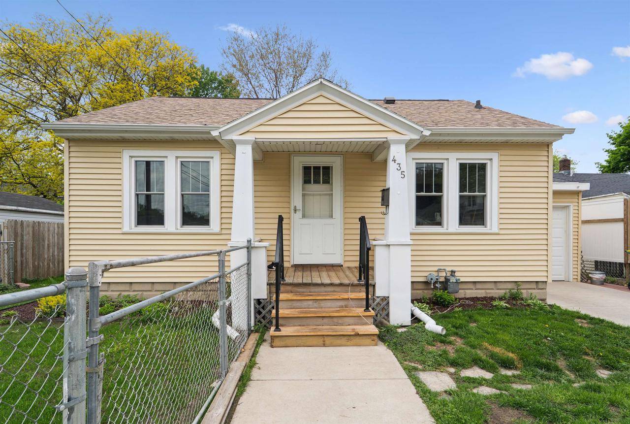 Green Bay, WI 54302,435 NEWHALL STREET