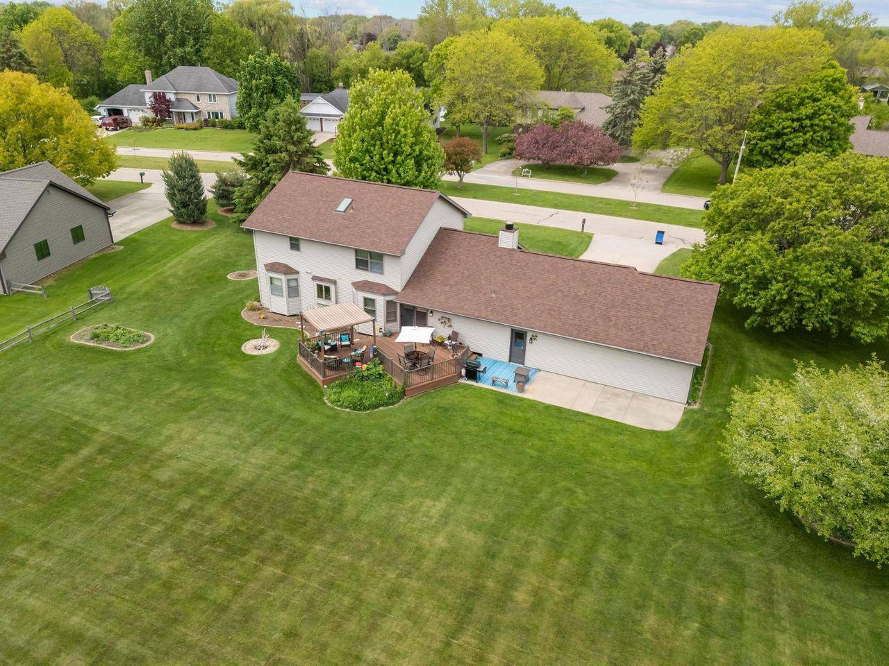Appleton, WI 54914,3226 W TWIN WILLOW COURT