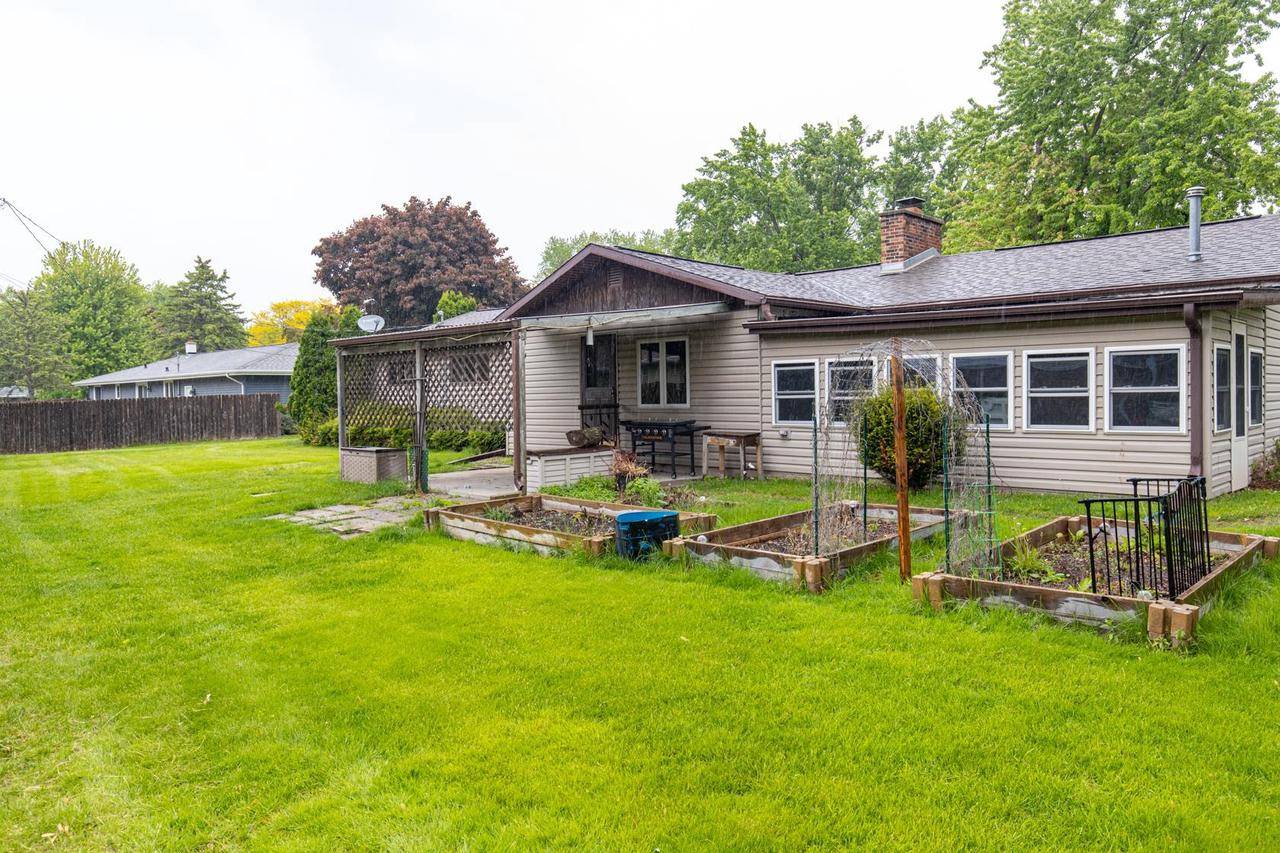 Menasha, WI 54952,1400 SUNSET LANE
