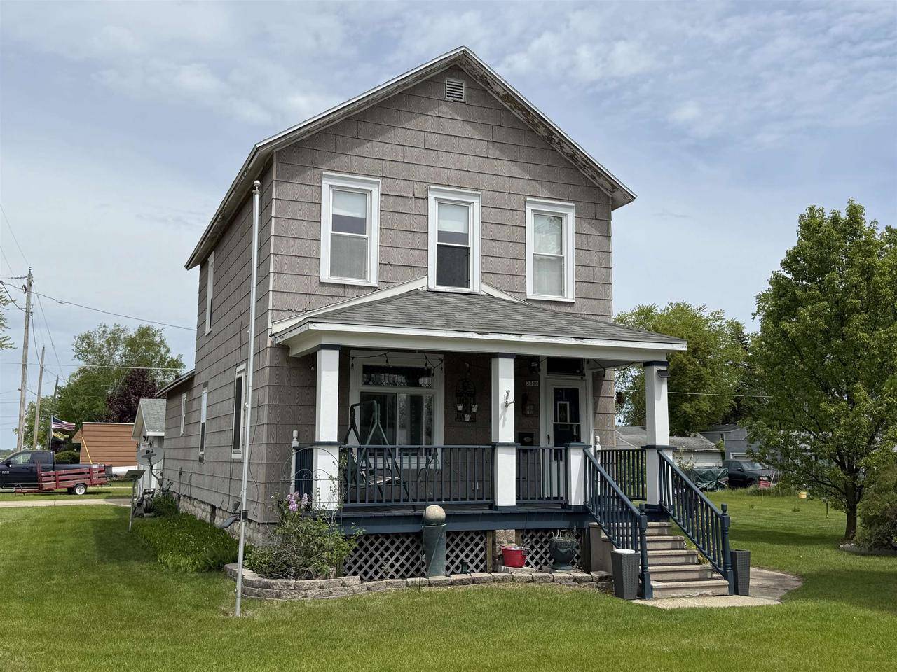 Menominee, MI 49858,2320 16TH AVENUE