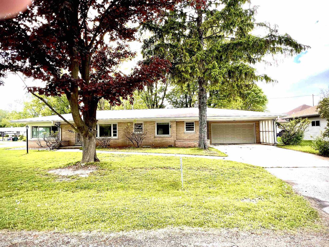 Appleton, WI 54911,1331 N GREEN GROVE ROAD