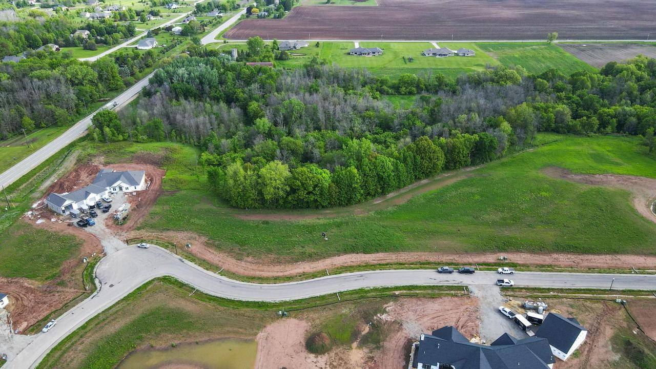 Kaukauna, WI 54130,OAK CREEK COURT