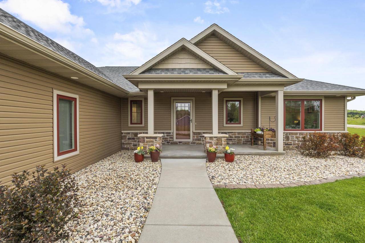 Hortonville, WI 54944,W7535 CROSS COUNTRY LANE