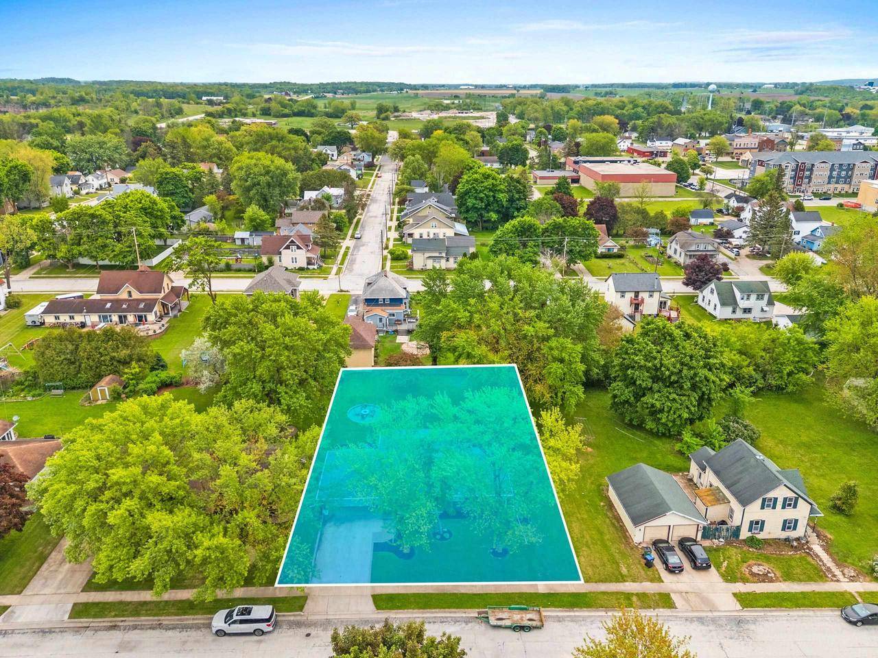 Brillion, WI 54110,334 LEE AVENUE
