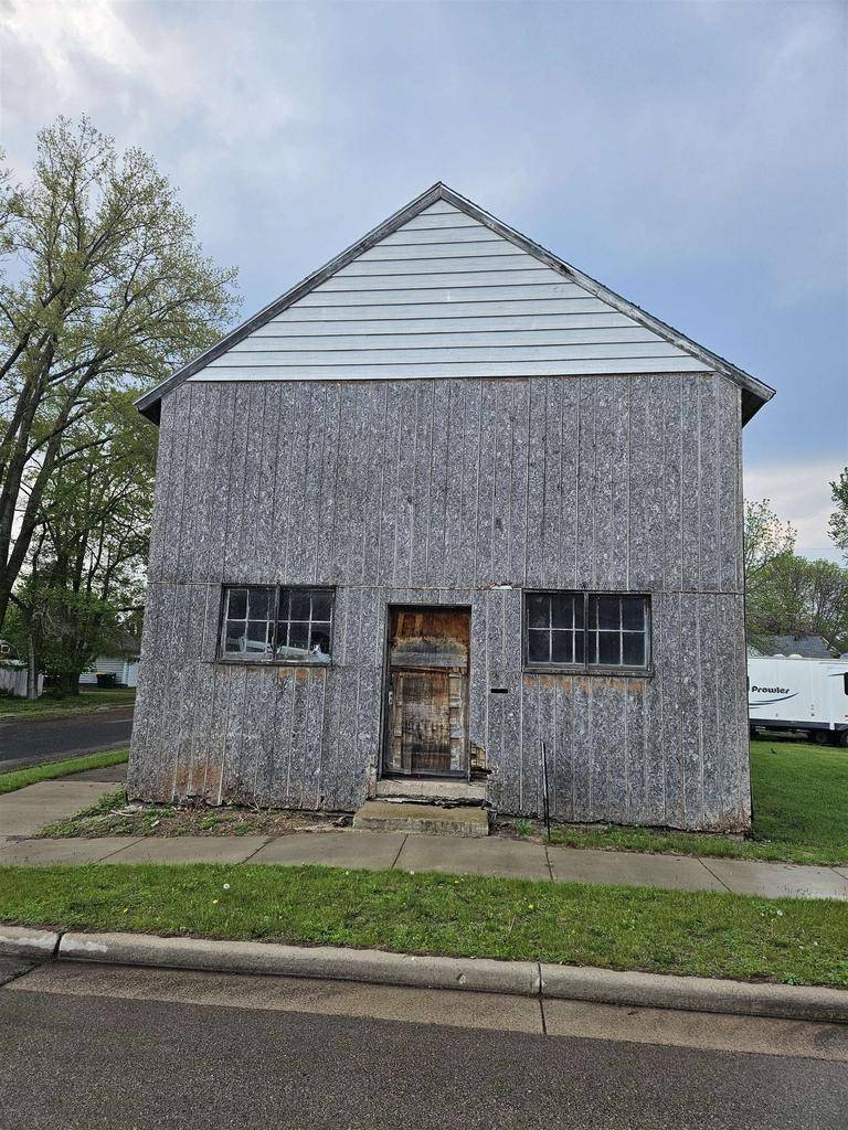 Marinette, WI 54143,205 BIRD STREET