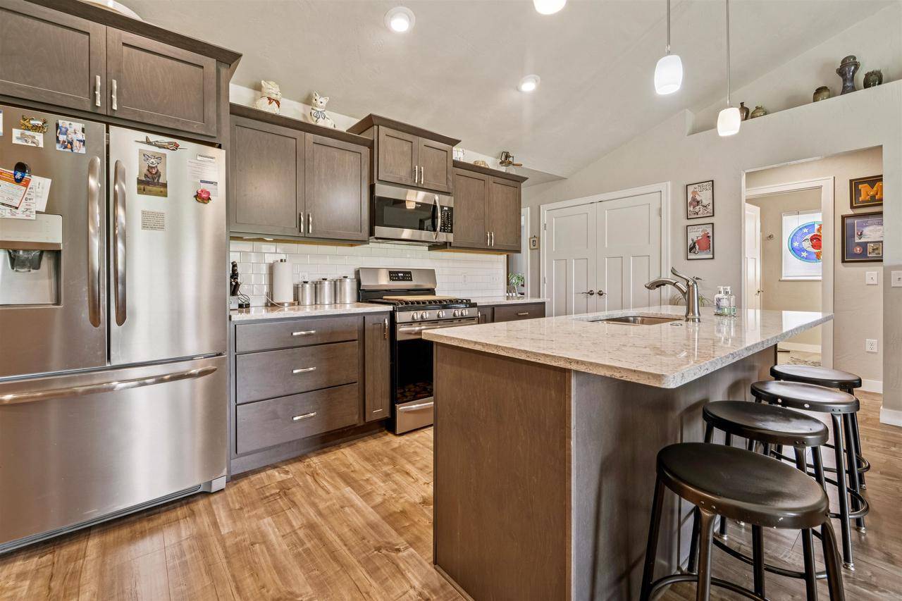 Oshkosh, WI 54904,3965 HEMLOCK COURT
