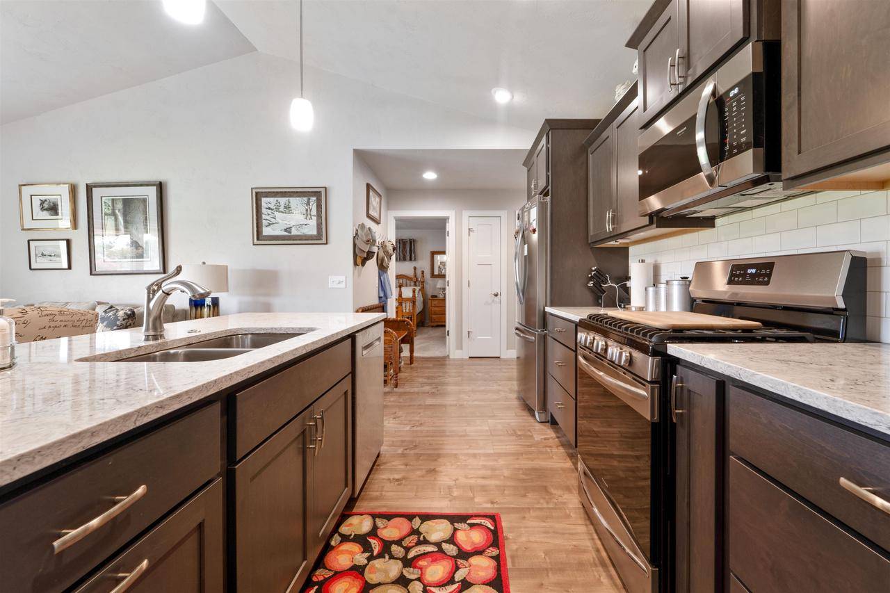 Oshkosh, WI 54904,3965 HEMLOCK COURT