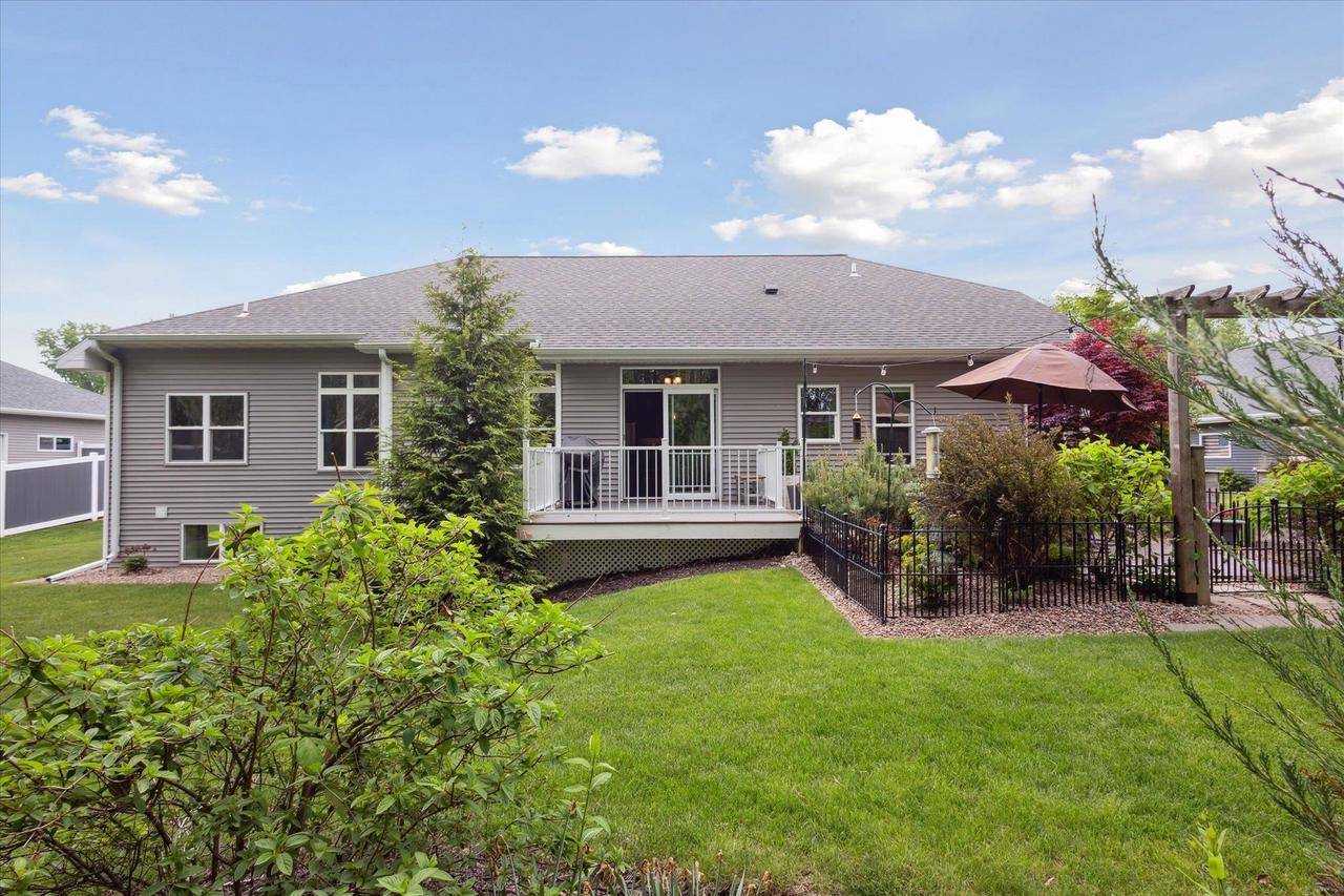 Green Bay, WI 54302,2511 REMINGTON ROAD