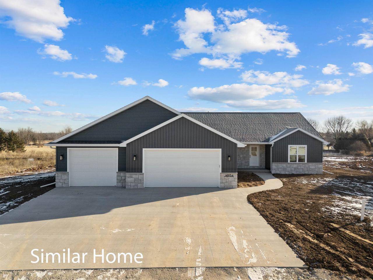 Menasha, WI 54952,W5875 ROUNDSTONE PLACE