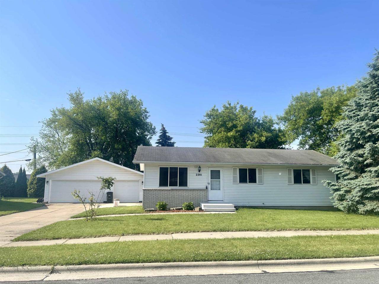 Kaukauna, WI 54130,2201 JOYCE STREET