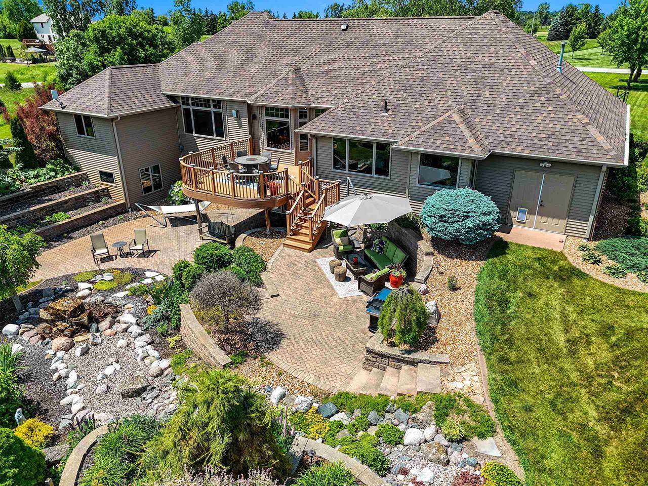 De Pere, WI 54115,5391 RIVER OAKS DRIVE