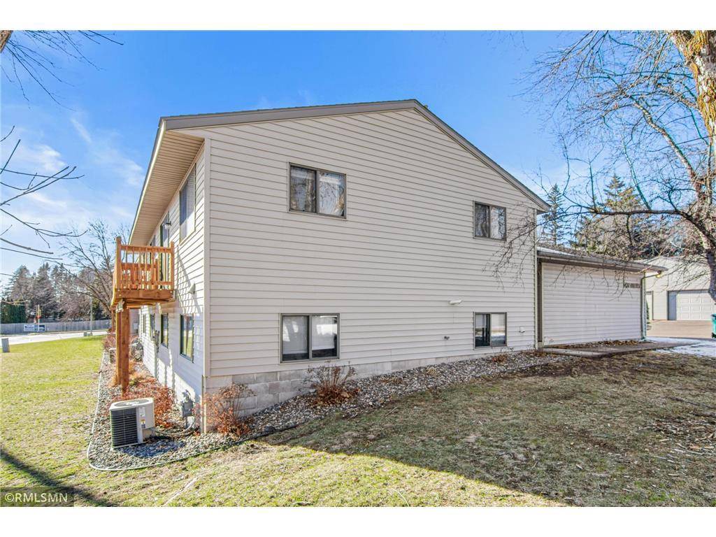 River Falls, WI 54022,1453 & 1477 Emory Circle