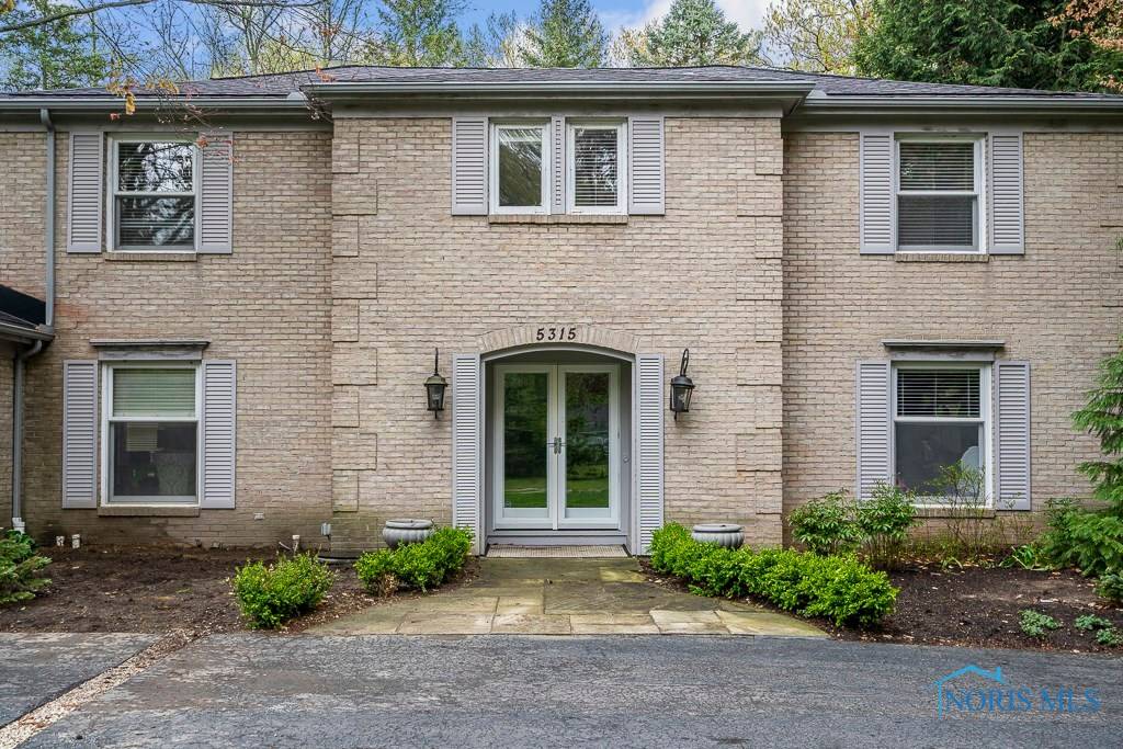 Toledo, OH 43623,5315 Coldstream RD