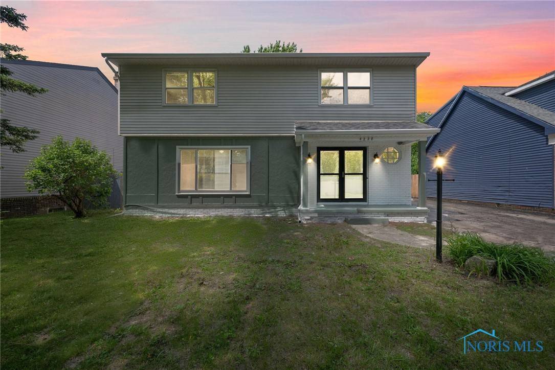 Toledo, OH 43615,4228 Roundtree DR