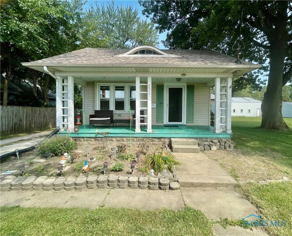 Oregon, OH 43616,2317 Pickle RD