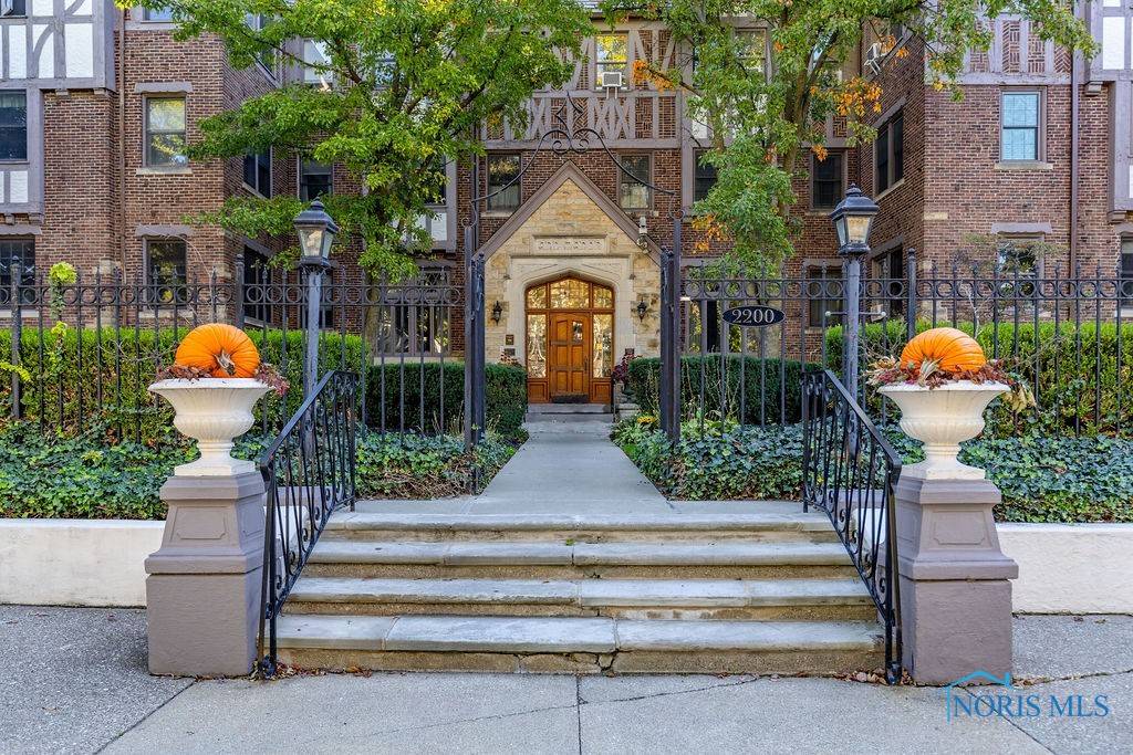 Toledo, OH 43620,2200 Scottwood AVE #202