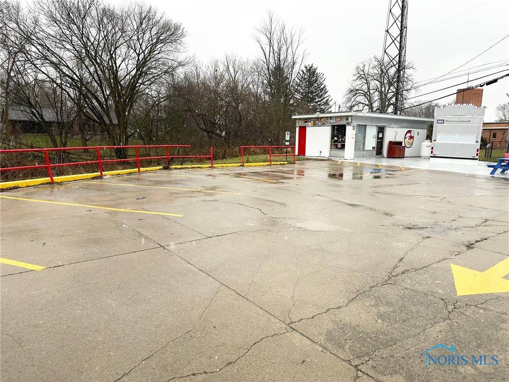 Findlay, OH 45840,1019 Tiffin AVE