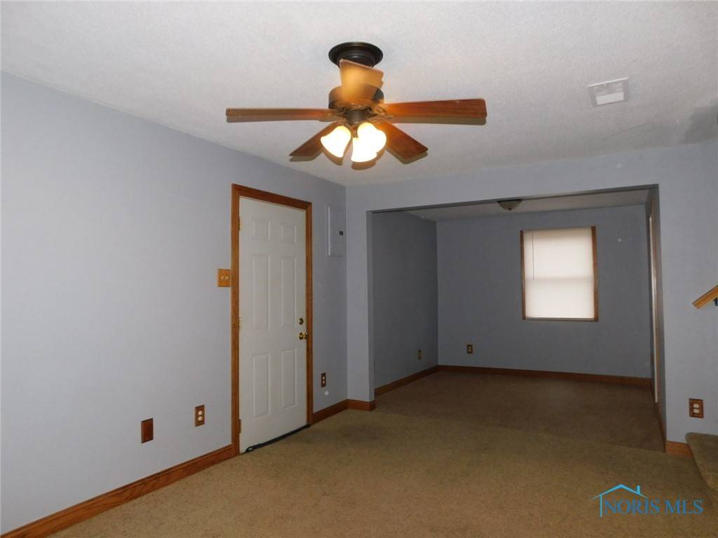 Oregon, OH 43616,2115 Autokee ST