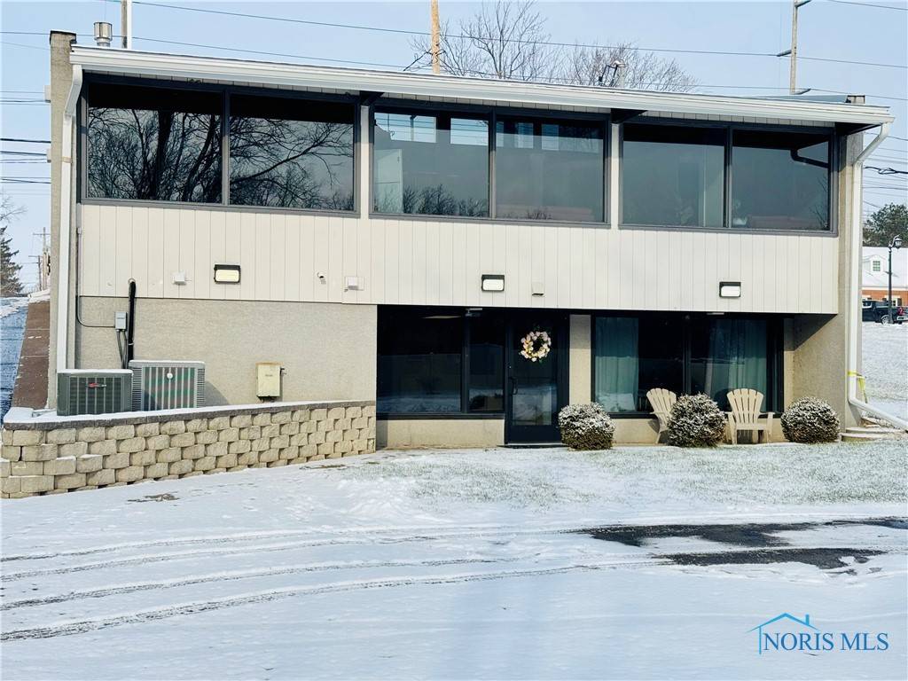 Sylvania, OH 43560,6419 Monroe ST #A-C
