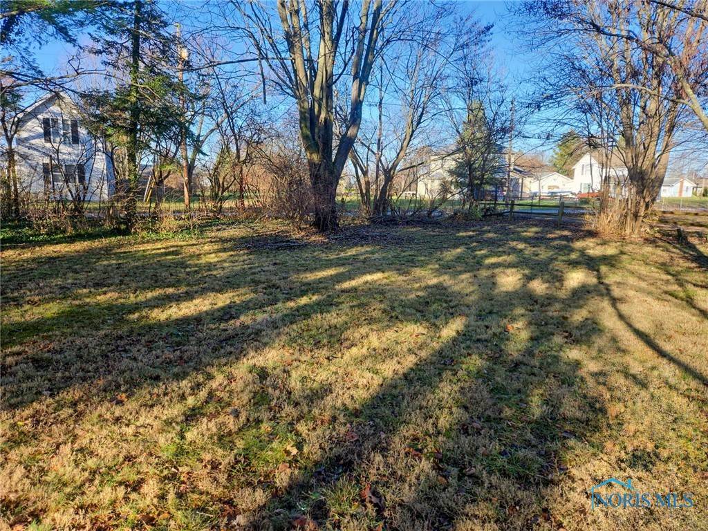 Fostoria, OH 44830,616 Hart AVE