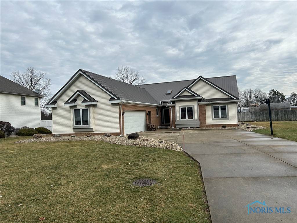 Upper Sandusky, OH 43351,105 Duck Pond RD