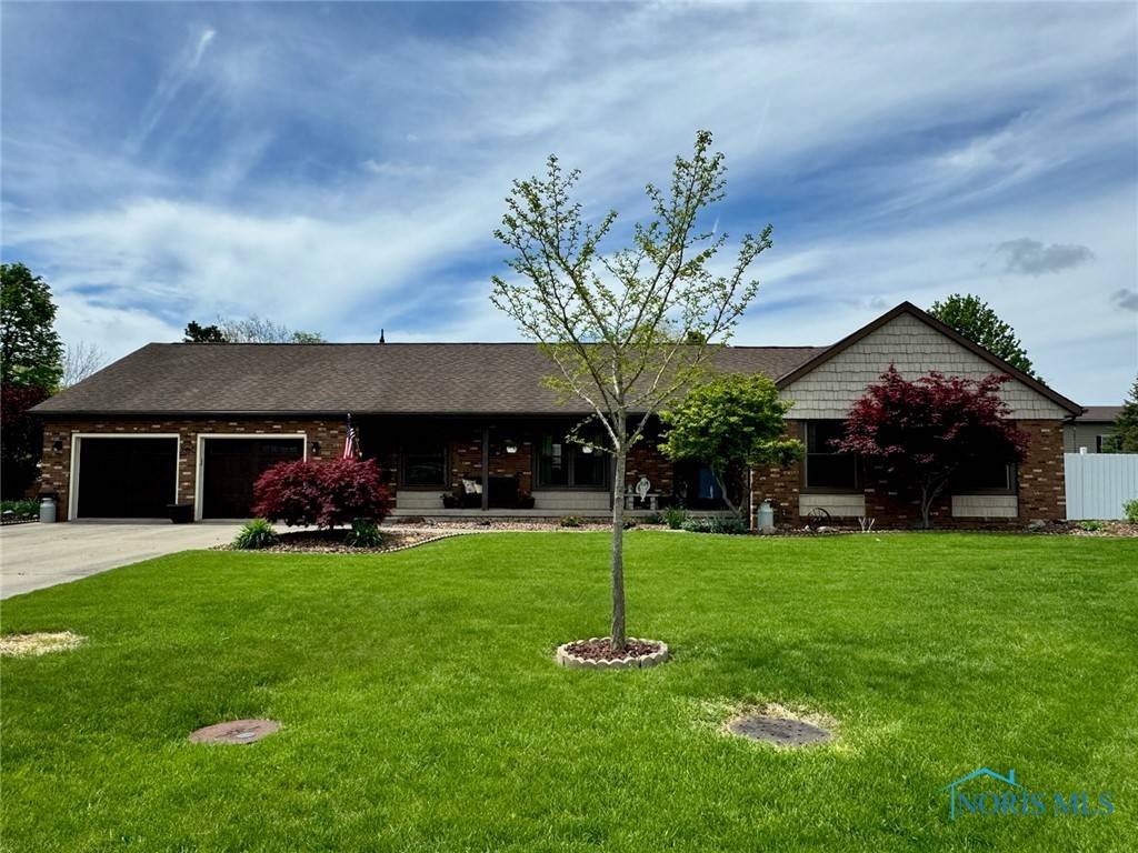 Bryan, OH 43506,1102 Crestview AVE