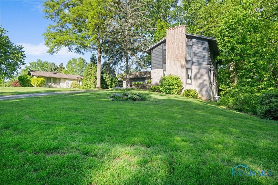 Maumee, OH 43537,2944 Plumbrook DR