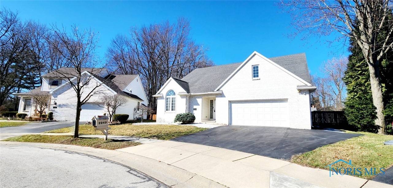 Toledo, OH 43615,2249 Woods Edge CT