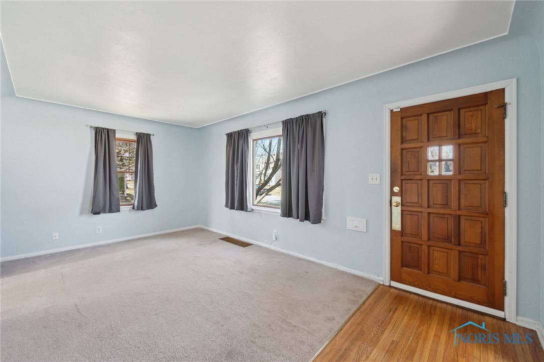 Toledo, OH 43614,3105 Strathmoor AVE