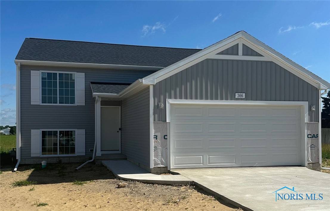 Liberty Center, OH 43532,366 Douglas DR