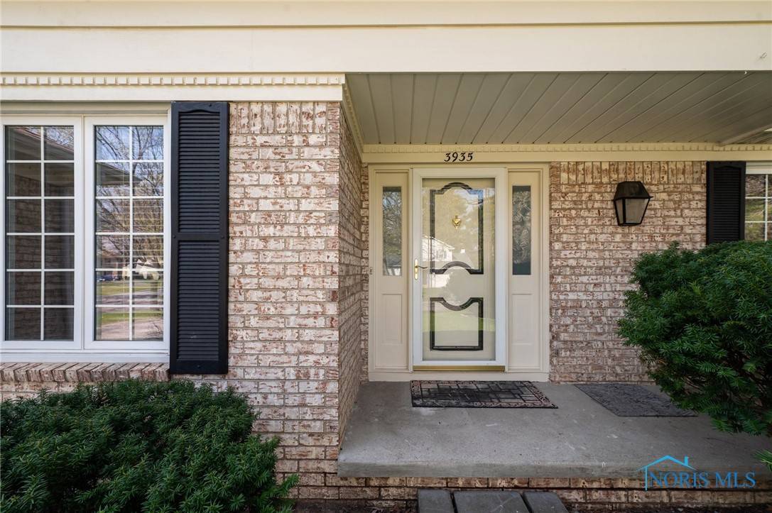 Toledo, OH 43614,3935 Grandview CT