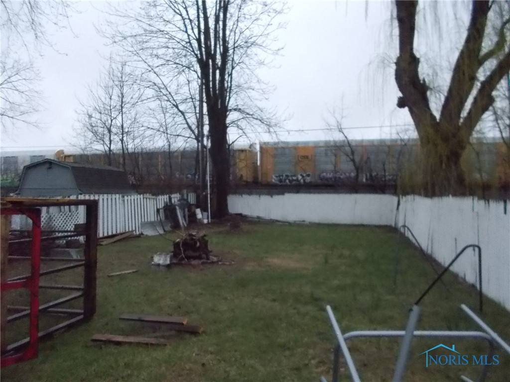 Toledo, OH 43609,2332 Airline AVE