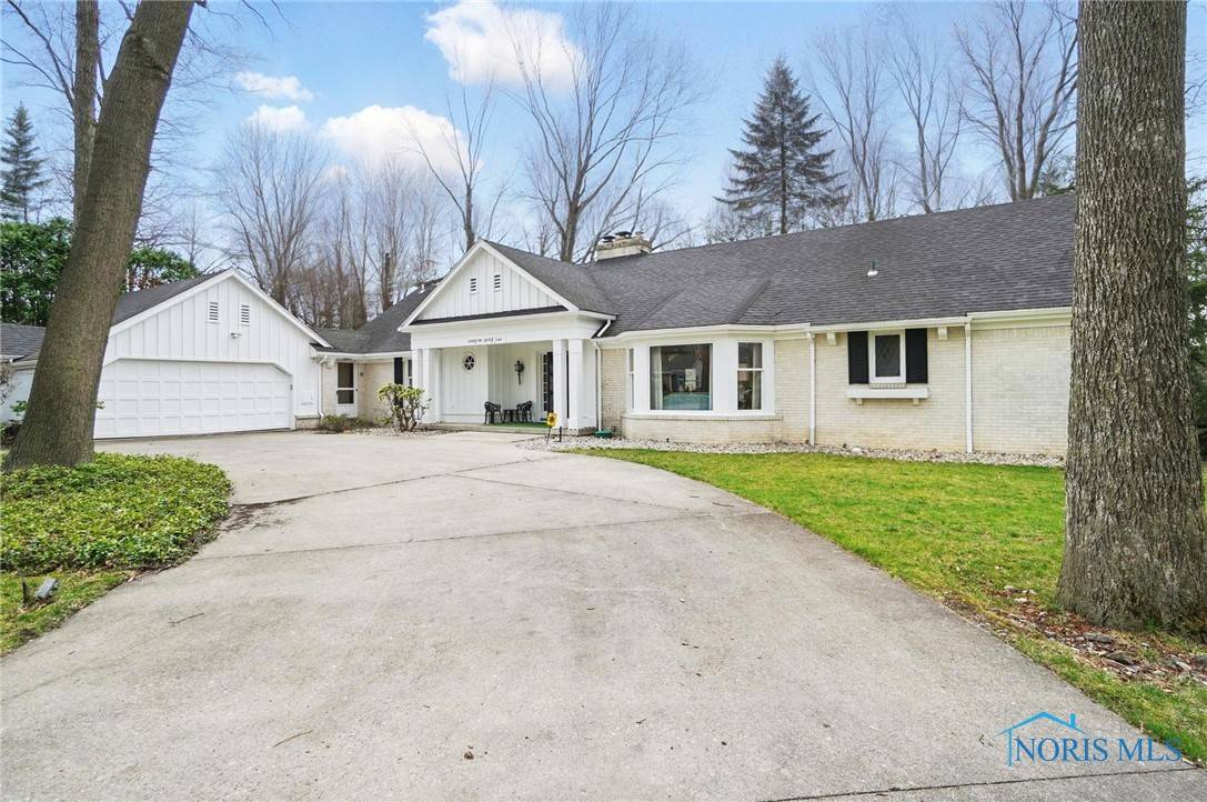 Toledo, OH 43614,2124 Bridlewood DR
