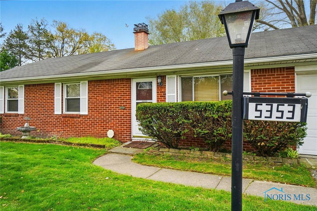 Toledo, OH 43615,5353 Darlene DR