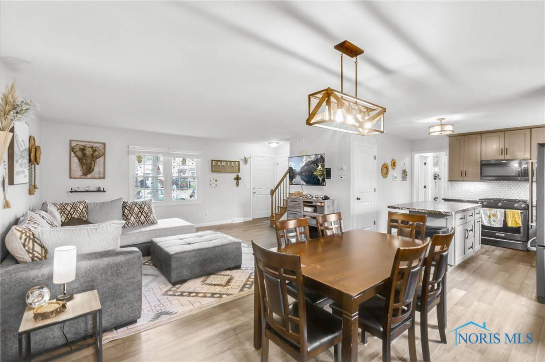 Toledo, OH 43615,6155 White Oak DR