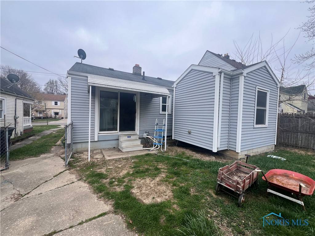 Toledo, OH 43612,4402 Vermaas AVE