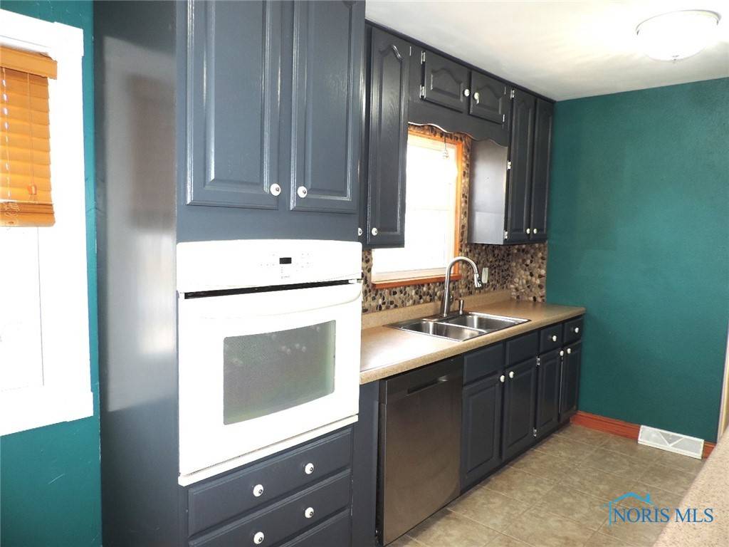 Sylvania, OH 43560,4608 Wickford DR