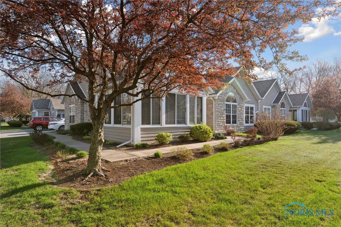 Toledo, OH 43617,2322 Whispering Pines DR #7-2322