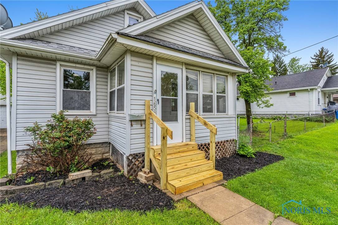 Toledo, OH 43605,1658 Botkins DR