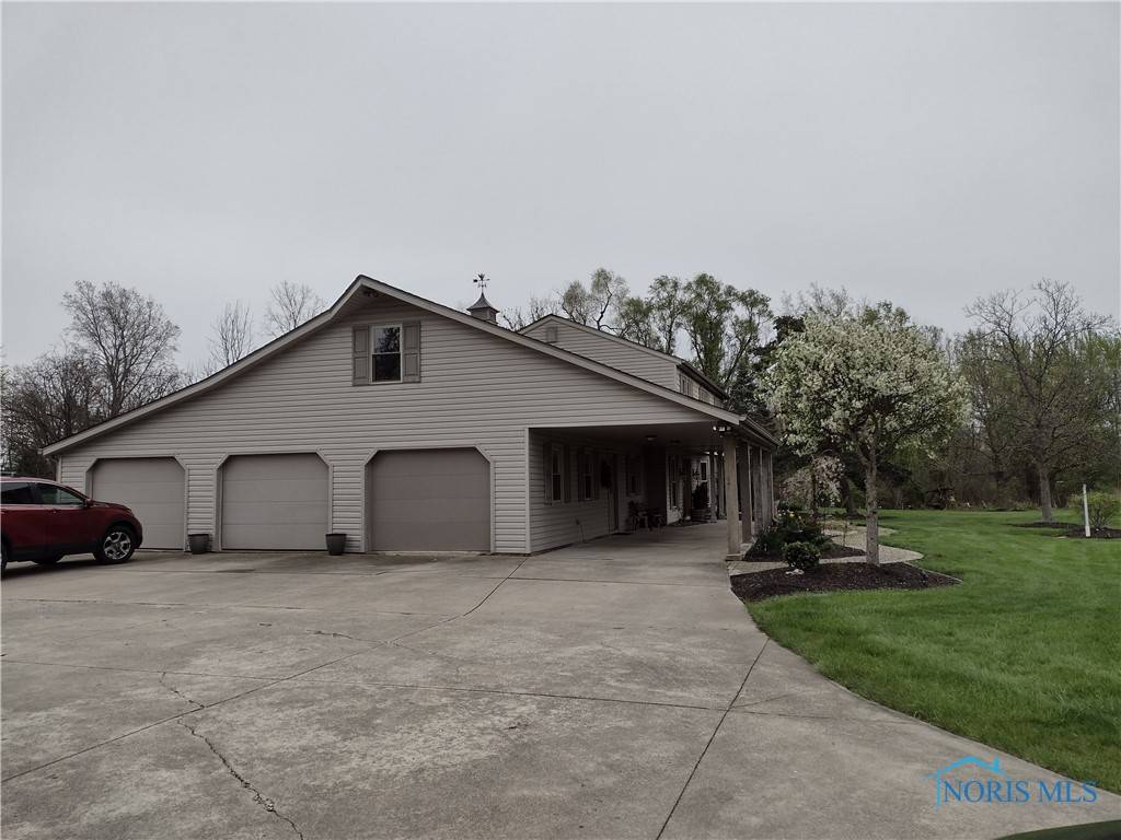Bryan, OH 43506,124 Country Club RD