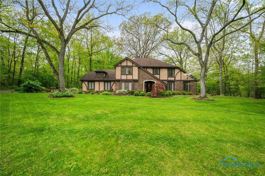 Perrysburg, OH 43551,26101 Willowbend RD