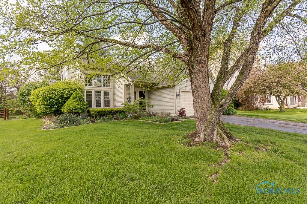 Toledo, OH 43615,5621 Forest Green DR