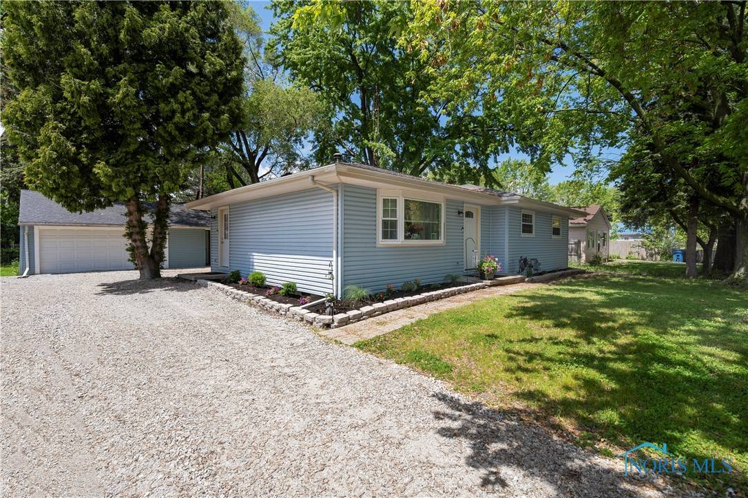 Oregon, OH 43616,1807 Ambleside RD